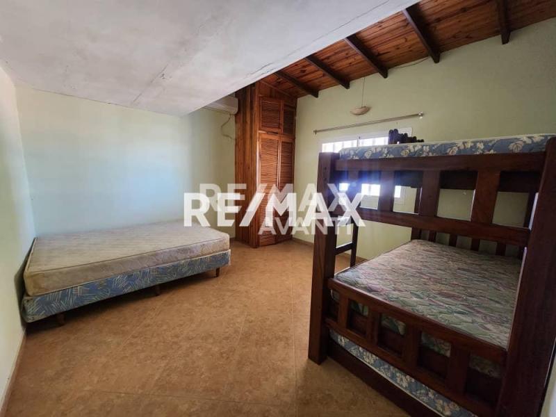 En Venta Casa o TownHouse VILLA MARINA, LOS TAQUES