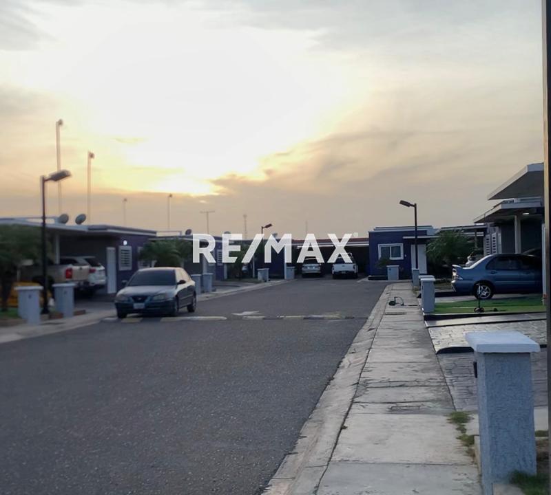En Venta Casa o TownHouse Brisamar, Cardón, Carirubana, Falcón, 4154, VEN