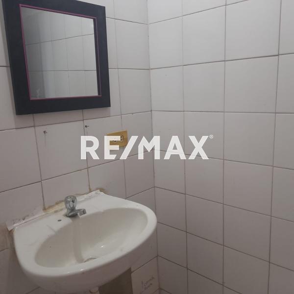 En Venta Local Comercial C.C. Las Virtudes Punto Fijo Estado Falcon