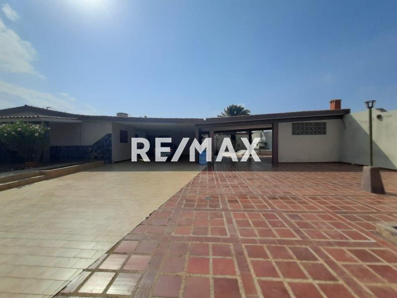 En Venta Casa o TownHouse Puerta Maraven, Cardón, Falcón, 4167, VEN