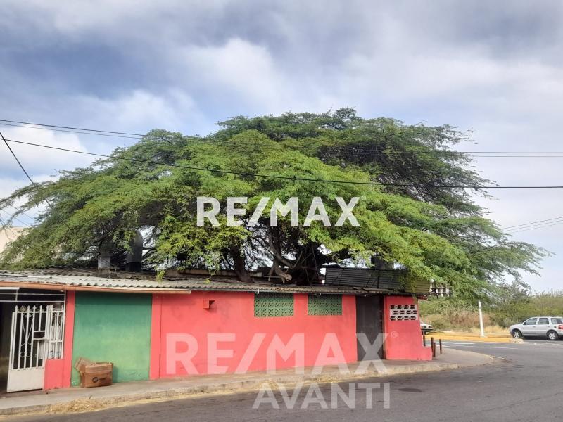 En Venta Casa o TownHouse Avenida Luis Beltrán Prieto Figueroa, Caja de Agua, Punto Fijo, Falcón, 4102, VEN