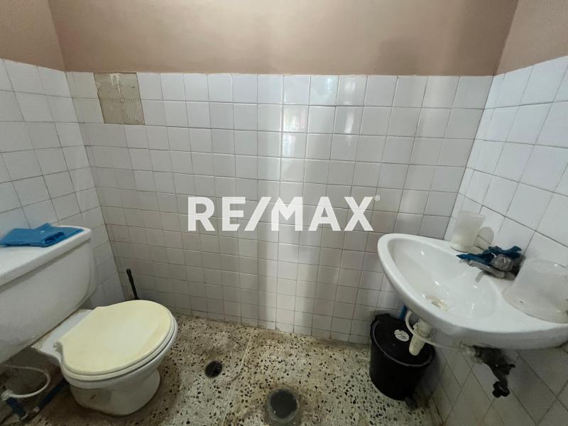 En Venta Local Comercial Centro Comercial Sambil Paraguaná, Punto Fijo, Edo. Falcón, VEN.