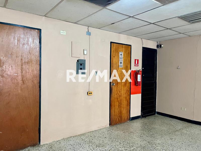 En Venta Local Comercial Centro Comercial Sambil Paraguaná, Punto Fijo, Edo. Falcón, VEN.