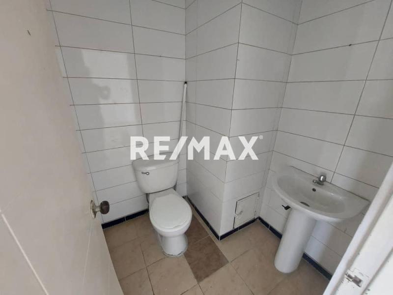 En Venta Local Comercial Centro Comercial Sambil Paraguaná, Punto Fijo, Edo. Falcón, VEN.