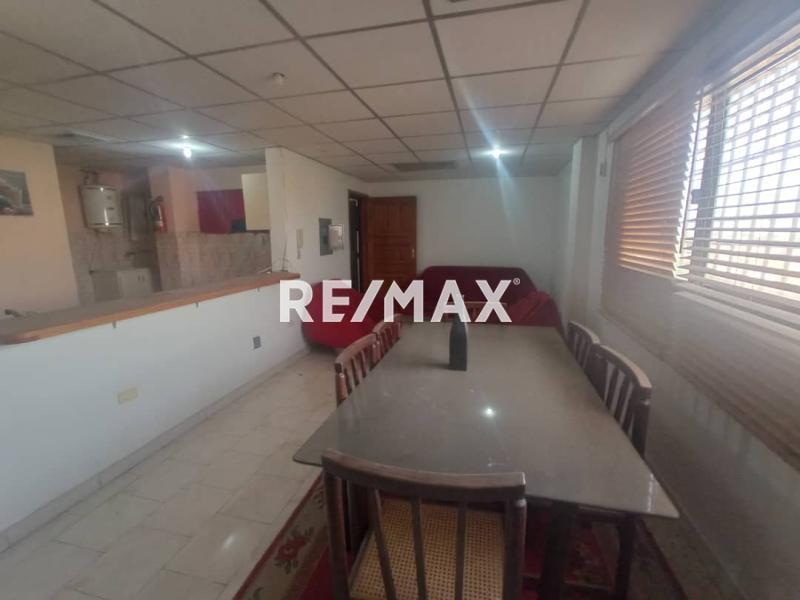 En Alquiler Apartamento Avenida Pumarrosa, Caja de Agua, Punto Fijo, Falcón, 4102, VEN