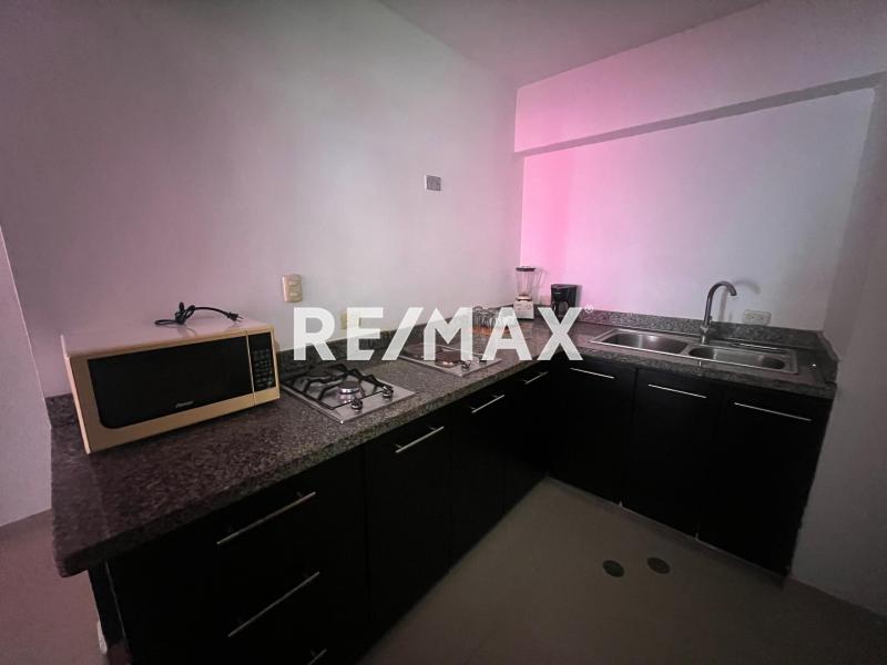 En Alquiler Apartamento Avenida Pumarrosa, Caja de Agua, Punto Fijo, Falcón, 4102, VEN