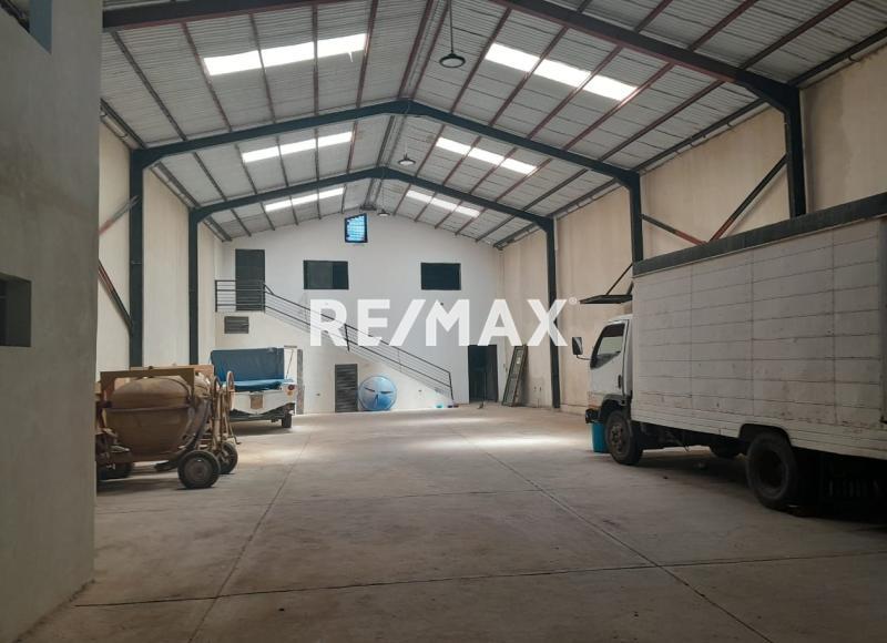 En Venta Local Industrial y Galpón Callejón Altagracia, Centro, Punto Fijo, Falcón, 4102, VEN