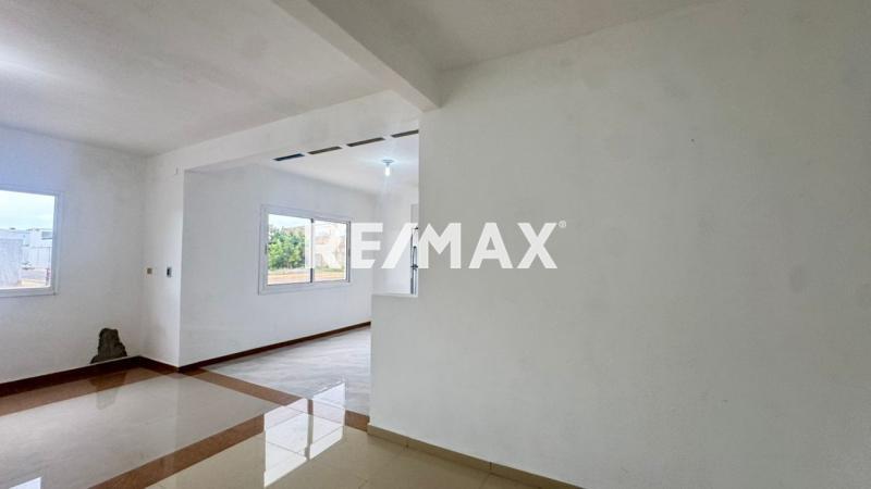 En Alquiler Casa o TownHouse Puerta Maraven, Cardón, Falcón, 4154, VEN