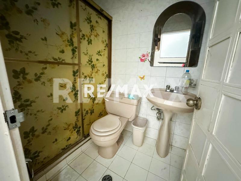 En Alquiler Casa o TownHouse PUERTA MARAVEN URB. DE MARAQUIVA