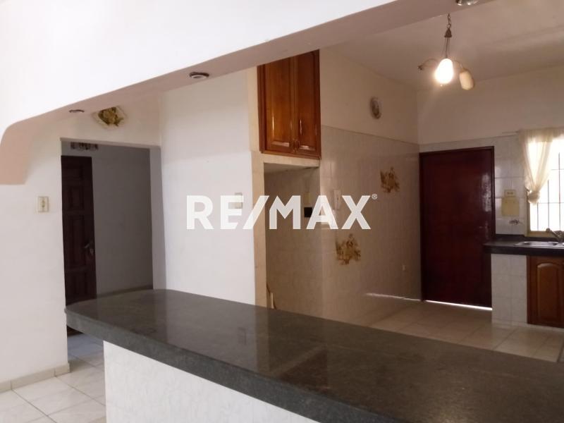 En Venta Edificio Calle Arismendi, Punto Fijo Municipio Carirubana, Estado Falcon. VEN