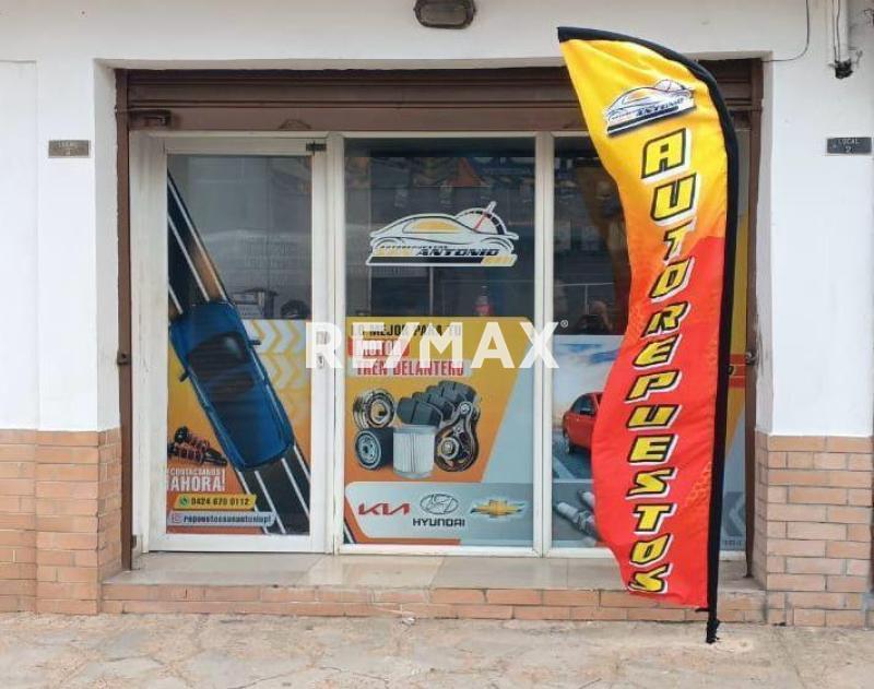 En Alquiler Local Comercial Calle Girardot, Centro, Punto Fijo, Falcón, 4102, VEN