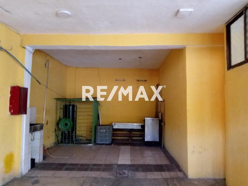 En Alquiler Local Comercial Calle Girardot, Centro, Punto Fijo, Falcón, 4102, VEN