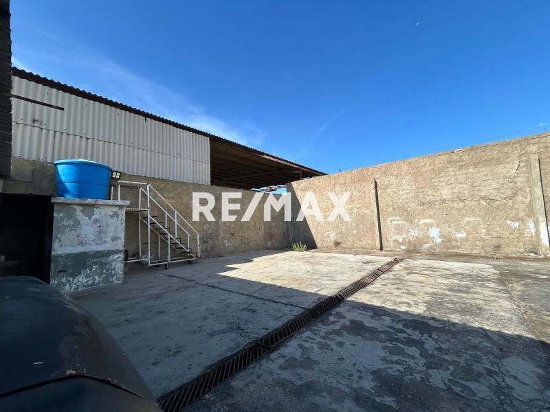 En Alquiler Local Industrial y Galpón Callejón Altagracia, Centro, Punto Fijo, Falcón, 4102, VEN