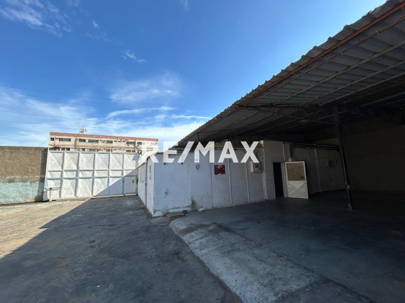 En Alquiler Local Industrial y Galpón Callejón Altagracia, Centro, Punto Fijo, Falcón, 4102, VEN