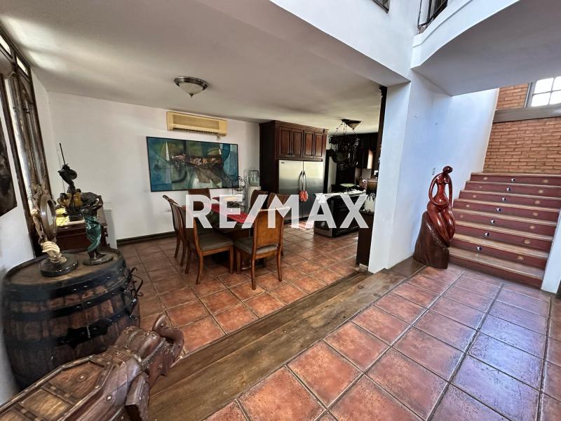 En Alquiler Casa o TownHouse Urb. Villas Paraiso,  Punto Fijo Estado Falcon