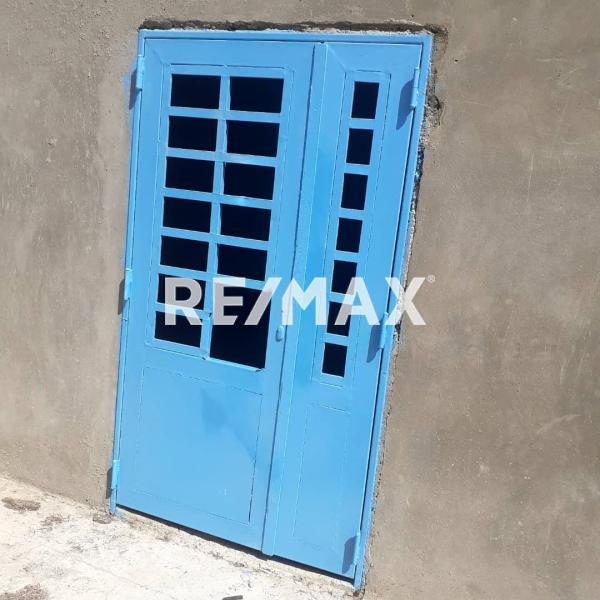 En Venta Local Industrial y Galpón Urb. Brisamar, Cardón, Falcón, 4154, VEN