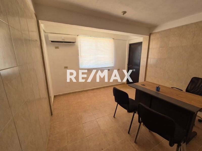 En Alquiler Local Industrial y Galpón Avenida Intercomunal de Punta Cardón, Urb. Brisamar, Cardón, Falcón, 4154, VEN