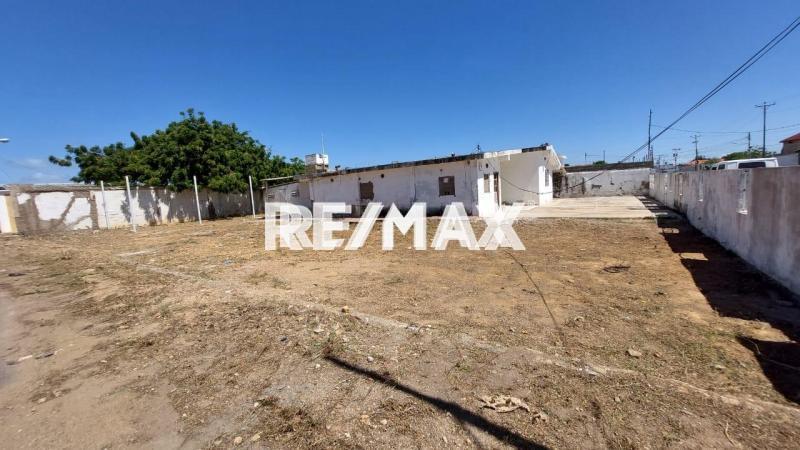 En Venta Terreno y Parcela puerta maraven