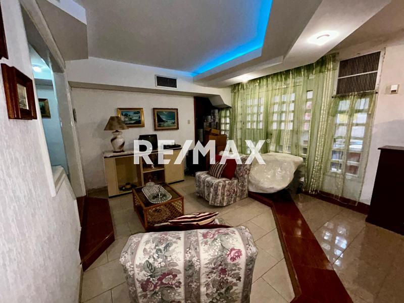 En Venta Casa o TownHouse Urbanización Judibana, Falcón, Venezuela.