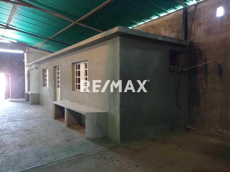 En Venta Local Industrial y Galpón Sector Ezequiel Zamora, Punto Fijo, Carirubana, Falcón, 4102, VEN