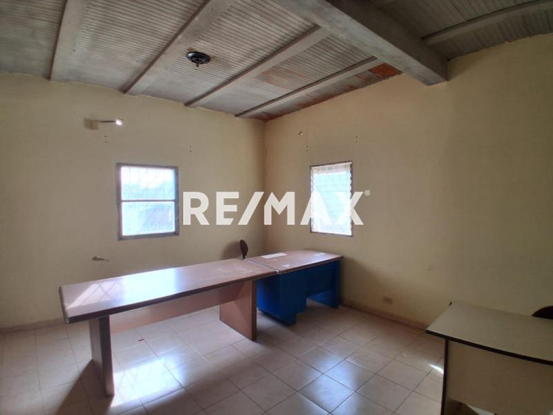 En Venta Local Industrial y Galpón Sector Ezequiel Zamora, Punto Fijo, Carirubana, Falcón, 4102, VEN