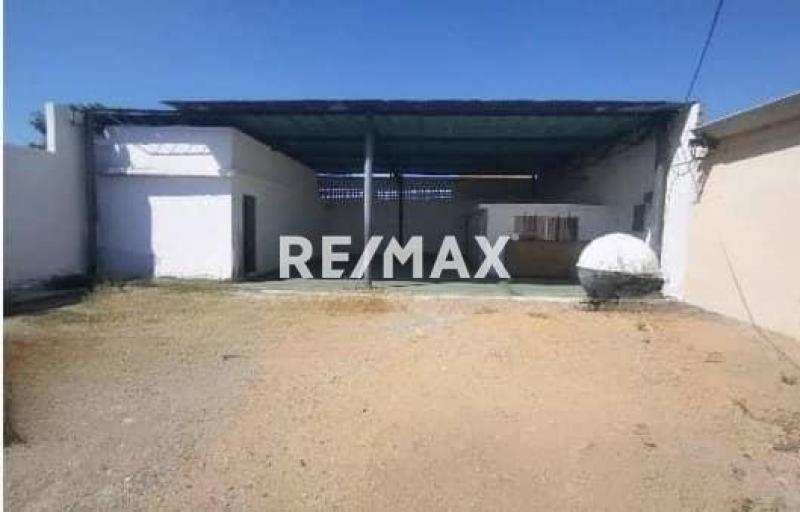 En Venta Local Industrial y Galpón Sector Ezequiel Zamora, Punto Fijo, Carirubana, Falcón, 4102, VEN