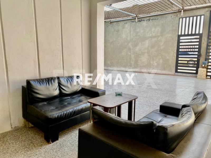 En Venta Casa o TownHouse Avenida 11, Puerta Maraven, Cardón, Falcón, 4154, VEN