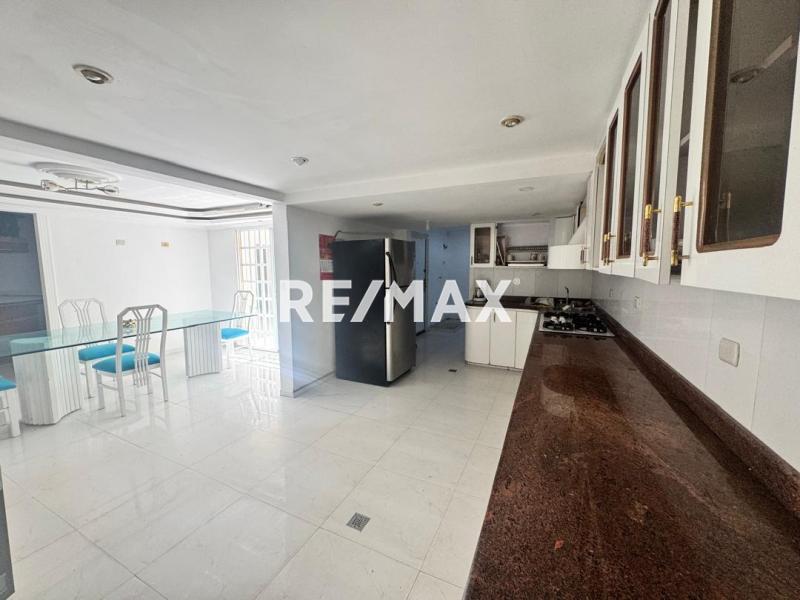 En Venta Casa o TownHouse Avenida 11, Puerta Maraven, Cardón, Falcón, 4154, VEN