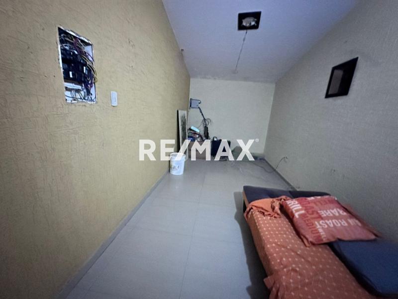 En Alquiler Local Comercial Cc Galerías paraguana, Puerta maraven