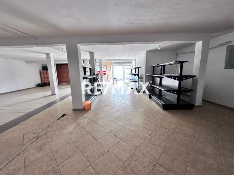 En Alquiler Local Comercial Cc Galerías paraguana, Puerta maraven