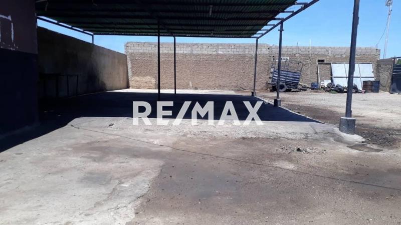 En Alquiler Local Comercial Avenida Ollarvides, Puerta Maraven, Cardón, Falcón, 4154, VEN