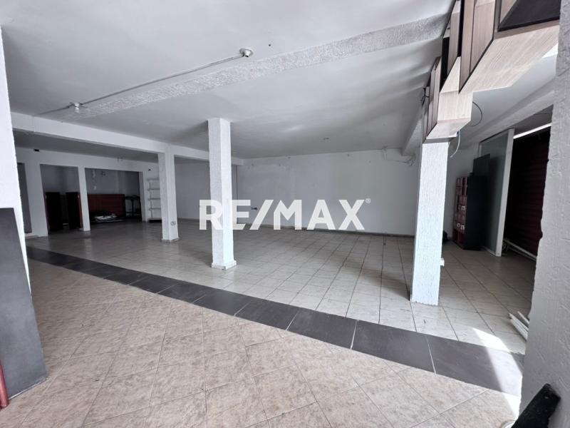 En Alquiler Local Comercial Avenida Ollarvides, Puerta Maraven, Cardón, Falcón, 4154, VEN