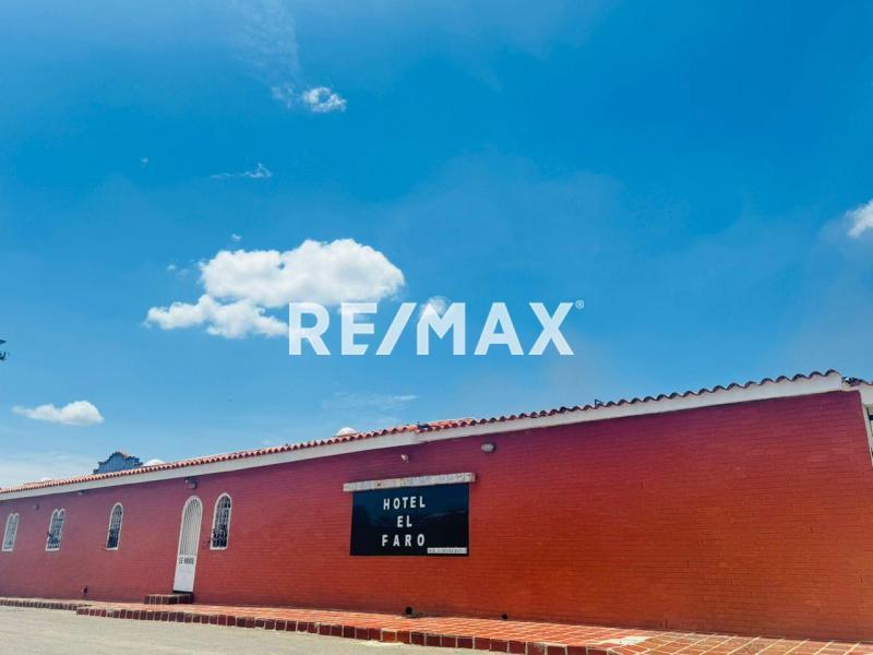 En Venta Hotel Av. los Olivos, Guanadito, Los Taques, Falcón, 4102, VEN