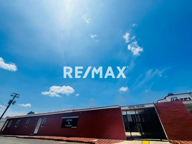 En Venta Hotel Av. los Olivos, Guanadito, Los Taques, Falcón, 4102, VEN