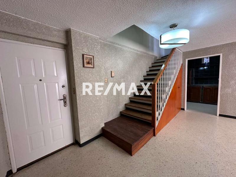 En Alquiler Apartamento PUERTA MARAVEN , CALLE ESCONDIDA