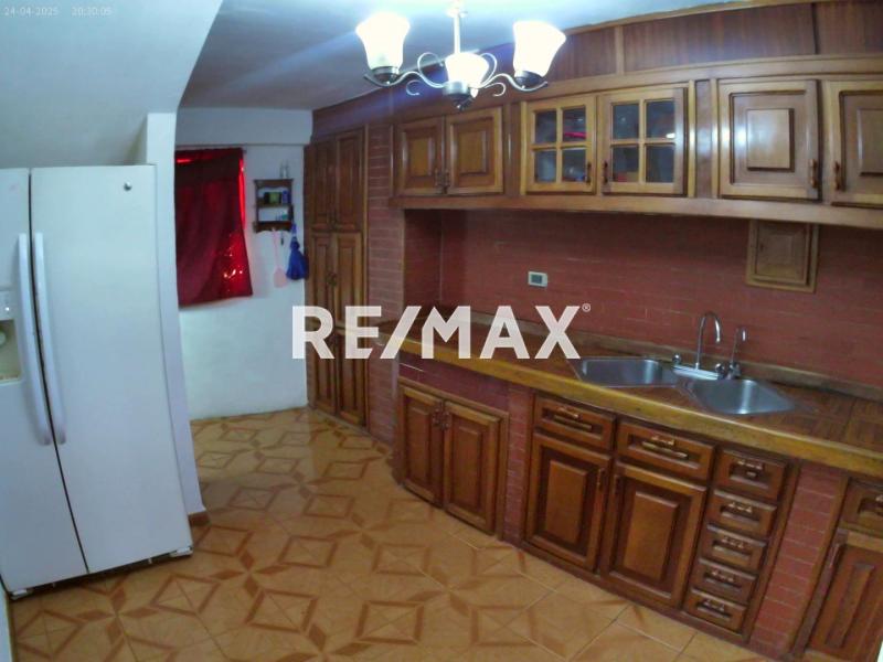 En Venta Casa o TownHouse Urb Santa Irene, Punto fijo