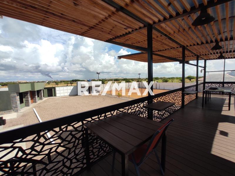 En Alquiler Local Industrial y Galpón Sector Ezequiel Zamora, Punto Fijo, Carirubana, Falcón, 4102, VEN