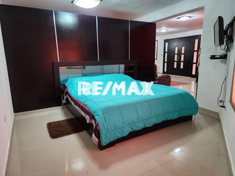 En Venta Casa o TownHouse URB LAS VIRTUDES