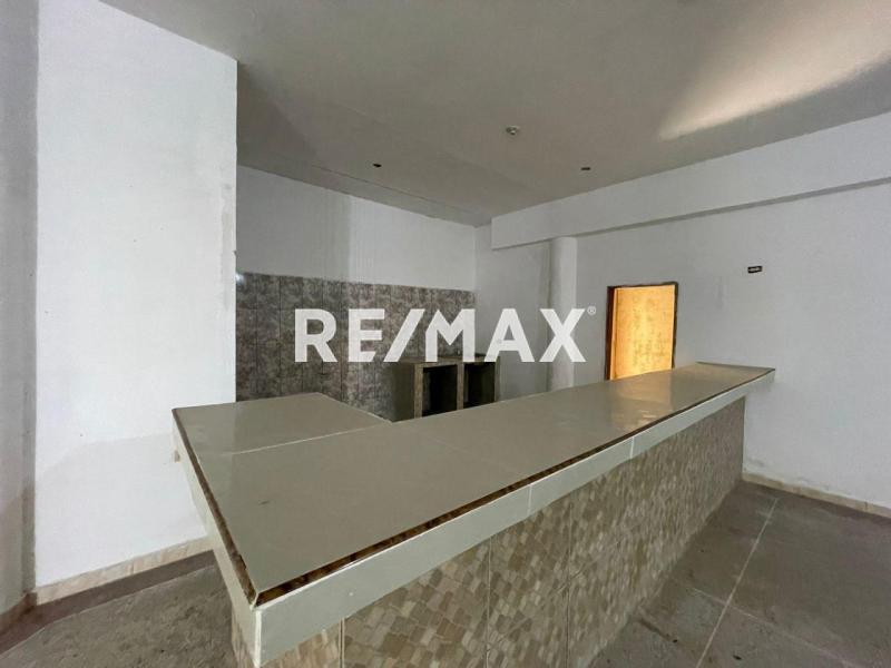 En Alquiler Local Comercial Avenida Ollarvides, Punta Cardón, Punto Fijo, Carirubana, Falcón, VEN