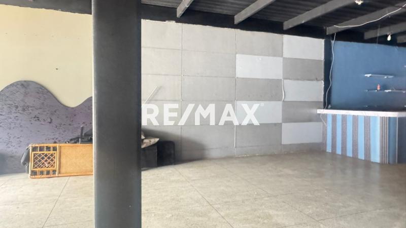 En Alquiler Local Comercial Avenida Ollarvides, Punta Cardón, Punto Fijo, Carirubana, Falcón, VEN