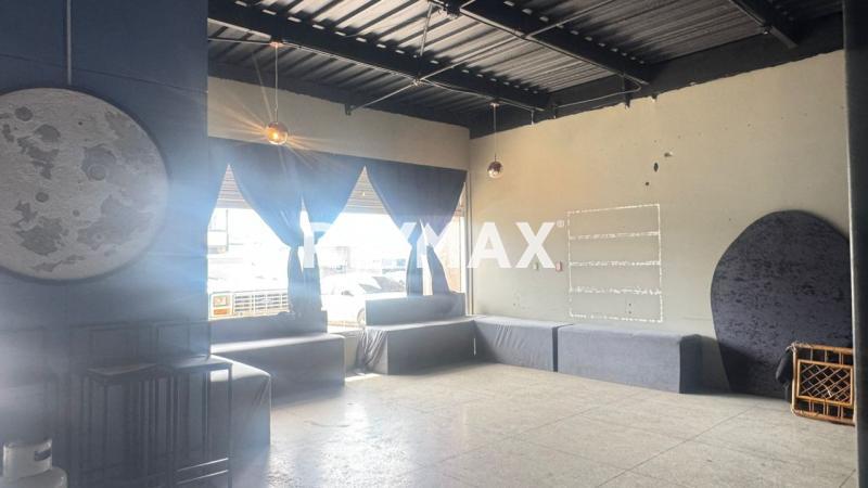 En Alquiler Local Comercial Avenida Ollarvides, Punta Cardón, Punto Fijo, Carirubana, Falcón, VEN