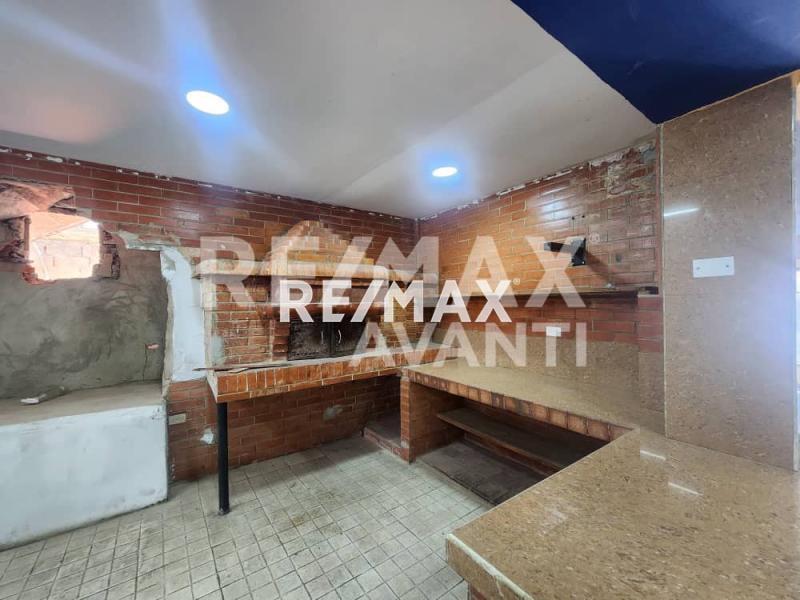 En Alquiler Local Comercial Avenida Ollarvides, Punta Cardón, Punto Fijo, Carirubana, Falcón, VEN