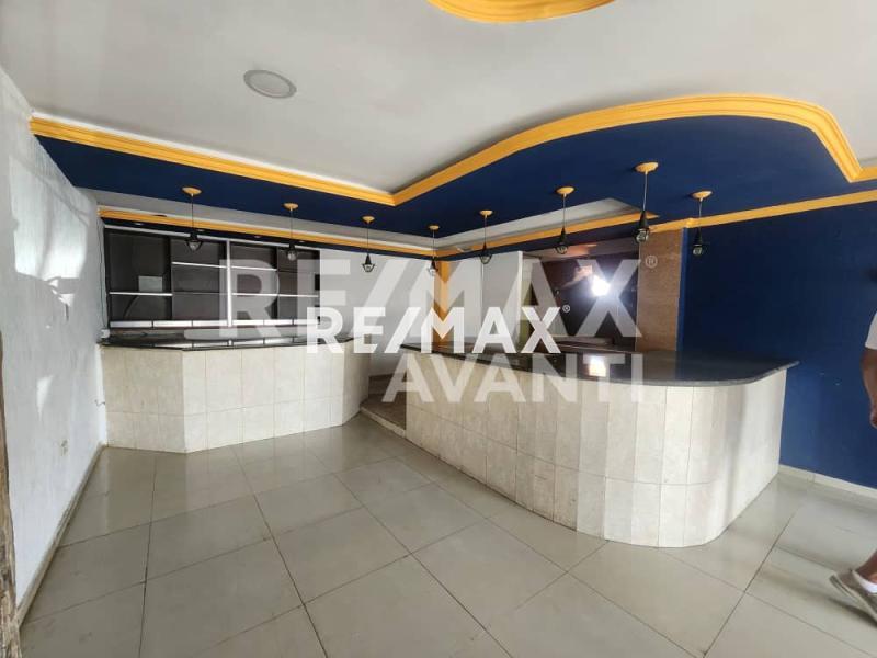 En Alquiler Local Comercial Avenida Ollarvides, Punta Cardón, Punto Fijo, Carirubana, Falcón, VEN