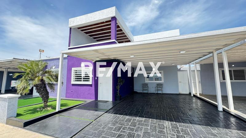 En Alquiler Casa o TownHouse Urb. Bahimar puerta Maraven