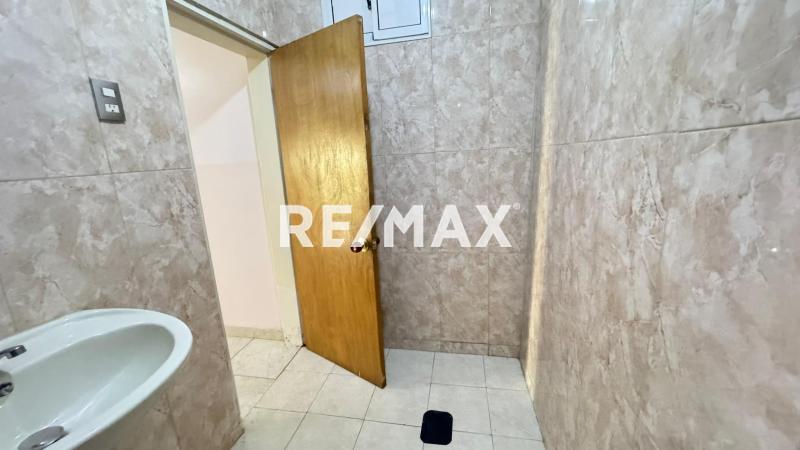 En Venta Local Comercial Av. General Riera Puerta Maraven