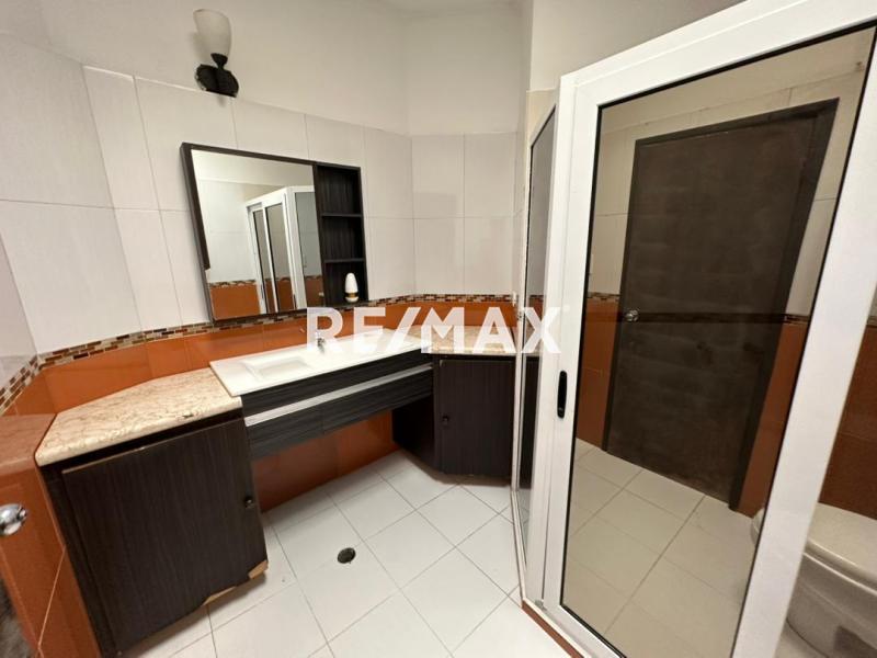 En Alquiler Casa o TownHouse Casacoima Punto Fijo, Falcón, 4102, VEN