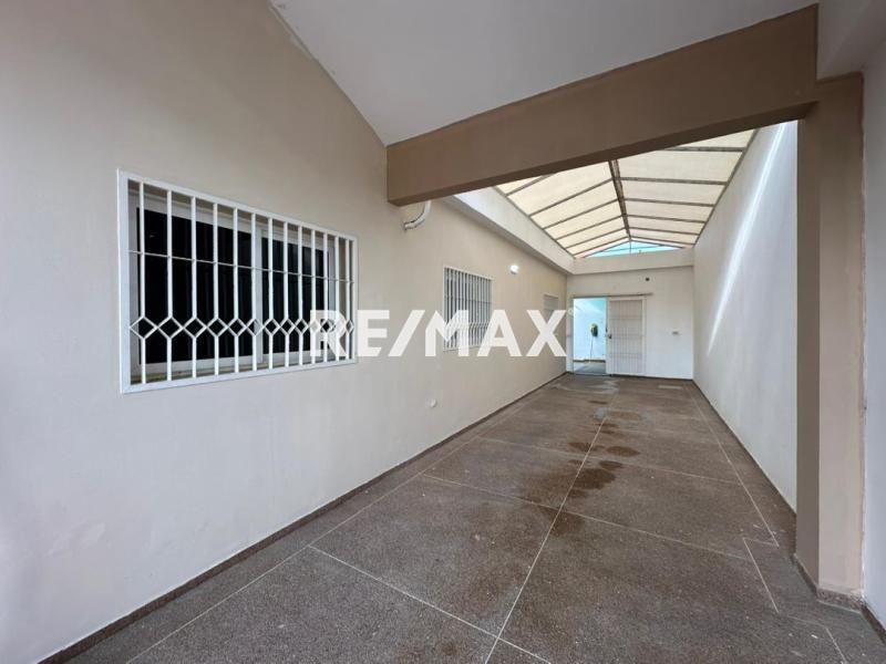 En Alquiler Casa o TownHouse Casacoima Punto Fijo, Falcón, 4102, VEN