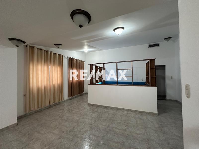 En Alquiler Casa o TownHouse Casacoima Punto Fijo, Falcón, 4102, VEN