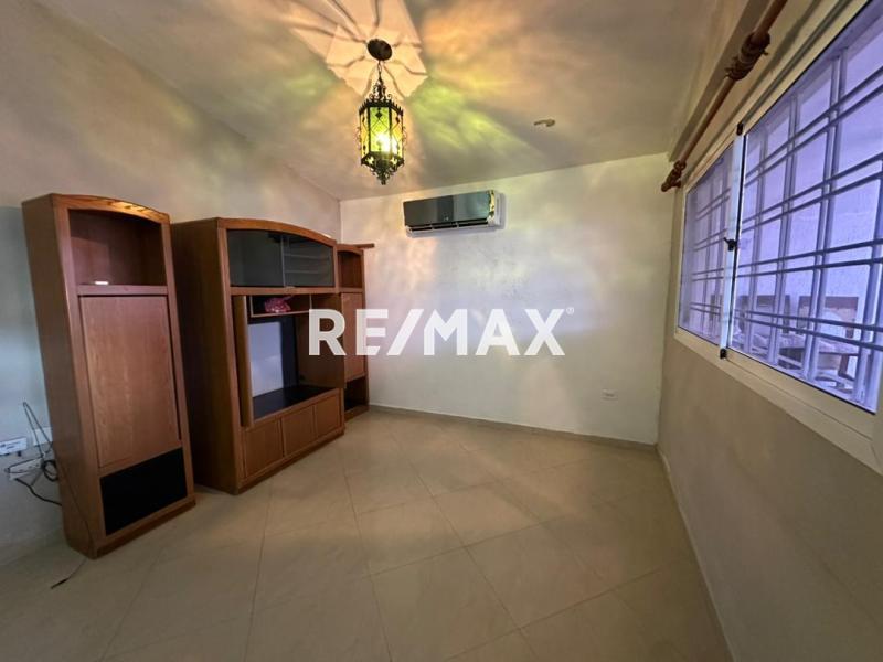 En Alquiler Casa o TownHouse Urbanización Casacoima, Punto Fijo, Carirubana, Falcón, 4102, VEN