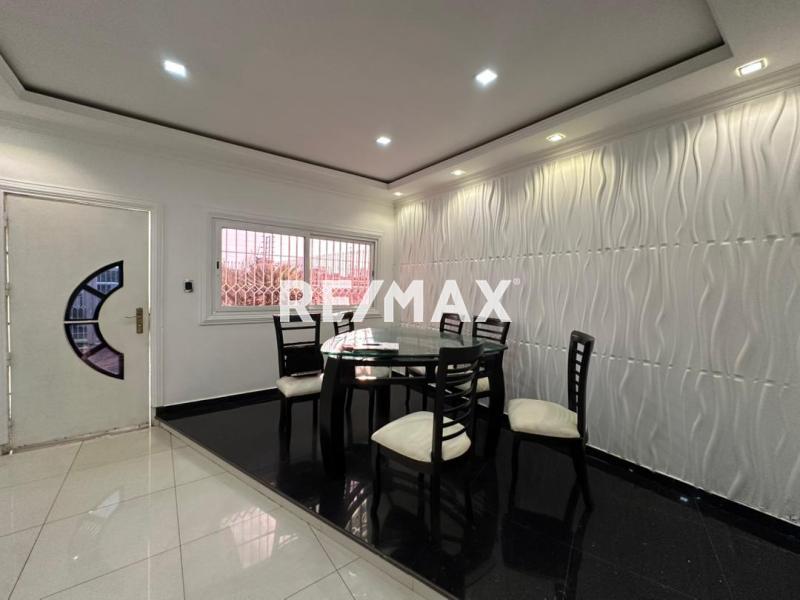 En Alquiler Casa o TownHouse Urbanización Casacoima, Punto Fijo, Carirubana, Falcón, 4102, VEN